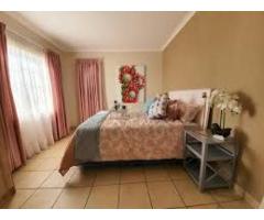 Dreams Guest Inn in Raceview