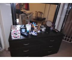 Beautiful bedroom suite, Bed and dressing table for sale