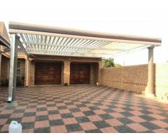 Adjustable Louvre Awnings