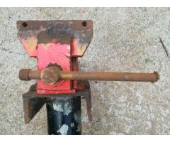 Heavy Duty Vice on Stand