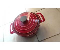 TOASTER (Russel Hobbs) POT (Caster Iron) and TOILET SEAT (Brand New)