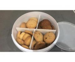1.5kg bucket biscuits