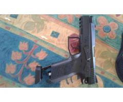 Airsoft BB Pistol