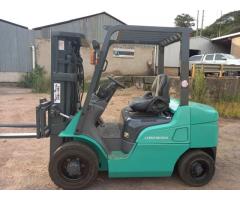 Mitsubishi 2.5 ton forklift