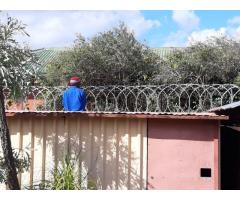 Razor/barbwire,diamond fencing