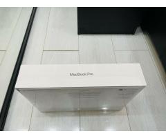 Apple MacBook Pro 13-Inch