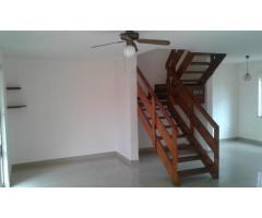 Well maintained 3 bedroom Duplex in Bluff