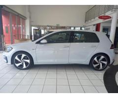 VOLKSWAGEN GOLF VII GTi