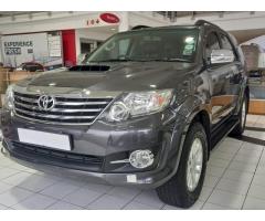 TOYOTA FORTUNER 3.0D D-4D