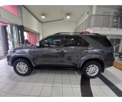 TOYOTA FORTUNER 3.0D D-4D