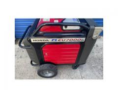 Honda EU7000iS 7000 Watt Inverter Generator