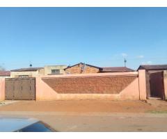 House for sale in Katlehong