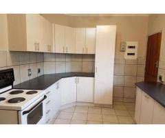 2 Bedroom House to rent in New Park