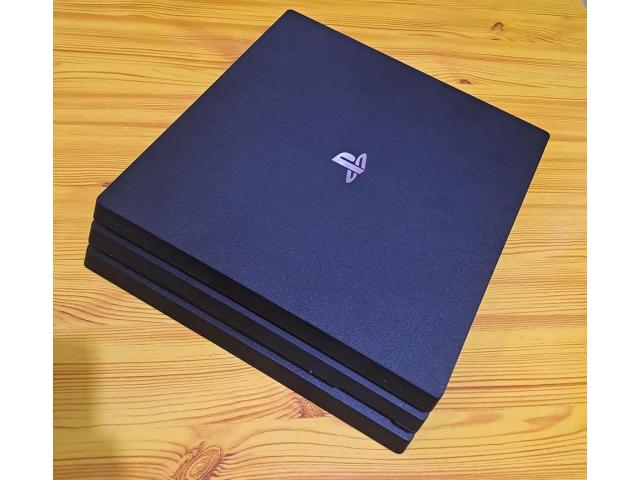 PS4 PRO1TB (SSD) 4K HDR - 1/2