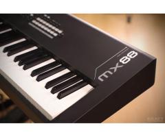 Yamaha MX88 Music Production Synthesizer