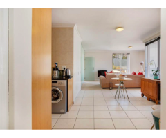1 Room Apartment For Rent In Fresnaye Cape Town