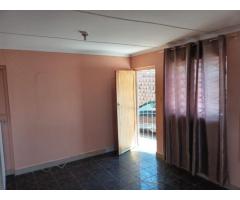 Outbuilding to let Chatsworth Durban