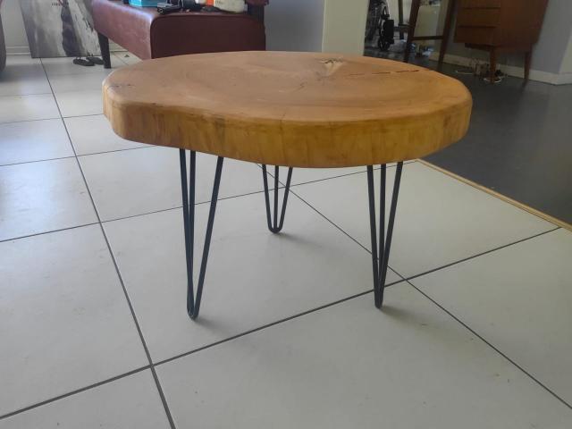 Cedar wood coffee table | Tables