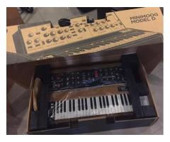 Moog Minimoog Model D Analog Synthesizer - Walnut Limited Edition